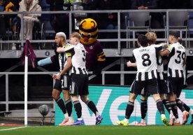 Англия Премьер-лигасининг 19-турида «Бёрнли» Turf Moor