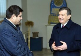 Shavkat Mirziyoyev “Hazorasp” erkin iqtisodiy zonasining qurilishi bilan tanishdi фото