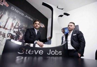Apple italiyalik modelyerlardan “Steve Jobs” brendini tortib ololmadi фото