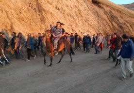 Норин вилоятида маҳаллий аҳоли ва олтин қазиб олиш