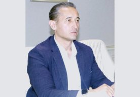 Ўғлининг «хурмача қилиқлари» ортидан Олмалиқ шаҳар ҳокими ишдан кетди фото