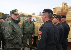 Lukashenko Belarusda “erkaklar qolmayotganidan” tashvish bildirdi фото