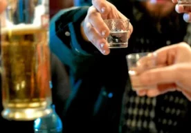 Belgilanmagan joylarda alkogol va tamaki mahsulotlar
