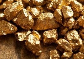 Эроннинг энг йирик конларидан бирида қарийб 61 миллион