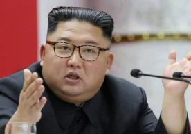Shimoliy Koreya yetakchisi Kim Chen In mamlakat yoshlari
