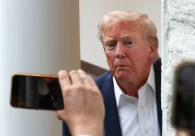АҚШ президенти Доналд Трампнинг жамоатчилик орасидаги