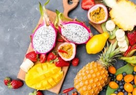 Хитойдан Ўзбекистонга олиб кирилаётган мандарин ва ананас