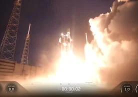 SpaceX, fundada por Elon Musk, lanzó con éxito otro lote