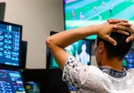 Мисол учун дўстларинг билан битта амакининг олдига