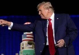 АҚШ президенти Доналд Трамп ўзининг 79 ёшини нишонлаш