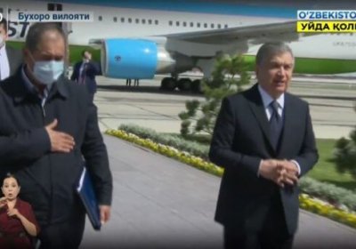 Prezident Olot va Qorako‘lda tabiiy ofat oqibatlarini ko‘zdan kechirdi (video) фото