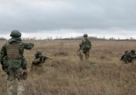 Россиялик ҳарбийлар Херсон вилоятидаги ҳарбий базанинг