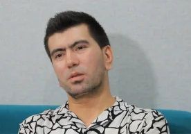 В интервью телеканалу "ИнтервьюТВ" певец Сардор