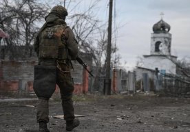 Rossiya qo‘shinlari Tonenkoye qishlog‘ini ishg‘ol qildi фото