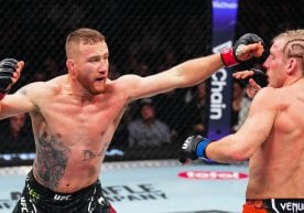 58 ёшли таниқли америкалик подкастер ва UFC шарҳловчиси Жо