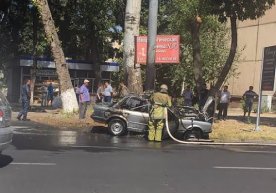 Chilonzorda avtomobil yonib ketib, haydovchi vafot etdi фото