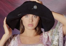 Анжелина Жоли ҳар имконият туғилганида ёшлик – унинг