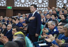 Erkinjon Turdimov Samarqand viloyati hokimligiga rasman tasdiqlandi фото