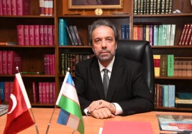 Туркия элчиси Меҳмет Сурайё Эр. Ҳазрат Алишер Навоий