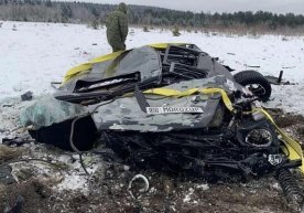 Kareliyada Mercedes Gelandewagen vertolyotdan tashlab yuborildi (video) фото