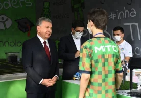 Фото: Президент матбуот хизмати «Темир дафтар»да қайд