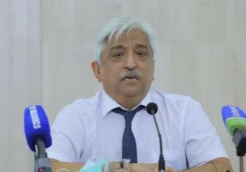 Ўзбекистонда коронавирус юқтириб олган беморлар билан
