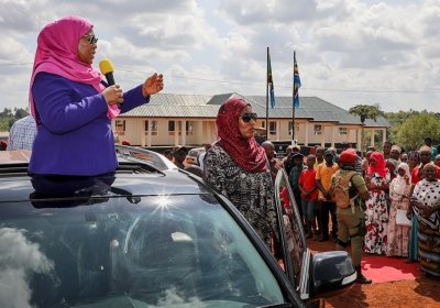 Танзания тарихида илк бор аёл киши президентлик лавозимини эгаллади фото