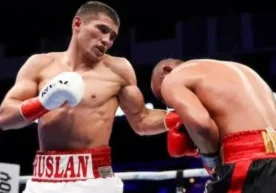 Профессионал бокснинг супер енгил вазн (63,5 кг) тоифасида