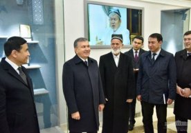 Shavkat Mirziyoyev Samarqanddagi o‘zaro hamohang ikki ilm maskanini ko‘zdan kechirdi (foto) фото