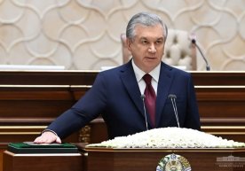 Shavkat Mirziyoyev O‘zbekiston Respublikasi Prezidenti lavozimiga kirishdi фото