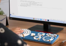 Google Yaponiya bo‘limi diskli telefon uslubidagi