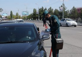 Бугундан бошлаб Ўзбекистонда суғуртасиз автомобиллар жарима майдонига қўйилмайди фото