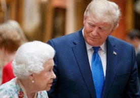 АҚШ президенти Дональд Трамп Буюк Британия қироличаси