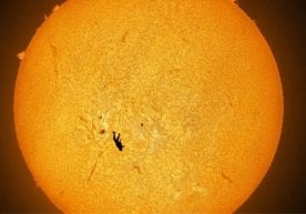 Астрофотограф Эндрю МакКарти "Икарнинг қулаши"