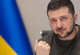 Зеленский Украина Қримни хоҳ ҳарбий, хоҳ дипломатик йўл билан қайтариб олишга тайёрлигини айтди фото