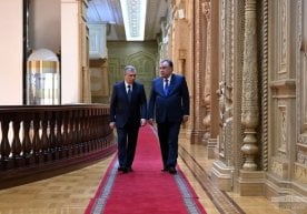 Шавкат Мирзиёев Душанбеда Эмомали Раҳмон билан учрашув ўтказди фото