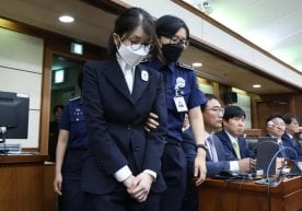 Жанубий Кореяда шов-шувли иш якун топди: собиқ биринчи