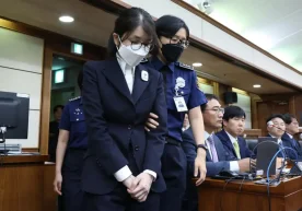 Жанубий Кореяда шов-шувли иш якун топди: собиқ биринчи