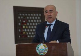 Zoyir Mirzayev Qibray tumanidagi rahbarlarni yoppasiga lavozimidan ozod qildi фото