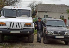 Ukrainalik erkak mustaqil ravishda balandligi 3 metr keladigan yo‘ltanlamasni yig‘di (foto) фото