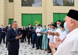 Prezident Shavkat Mirziyoyev Sergeli tumanidagi Saxovat