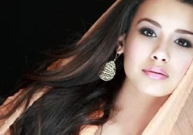 — Келинимизнинг туғилган куни қачон? — бўлажак