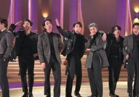 Тўрт йиллик танаффусдан сўнг BTS саҳнага қайтиши фонида