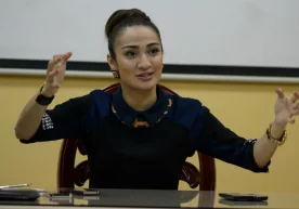 Sayyod.com sayti muxbiri qo‘shiqchi Munisa Rizaevaning