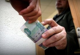 Voronejda universitet professori o‘zbekistonlik migrantlardan pul olib kelganligi fosh bo‘ldi фото