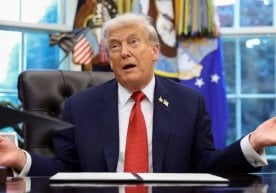 АҚШ Президенти Доналд Трамп мамлакат саноатини ҳимоя қилиш