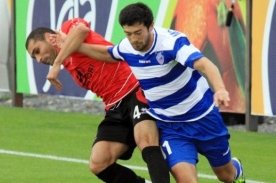 Ozarbayjon chempionatida futbolchi qasddan penaltini urmadi фото