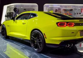 Chevrolet возвращает легендарный Camaro в новом формате фото