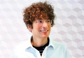 Америкалик ишбилармон, инвестор ва китоблар муаллифи Жеймс