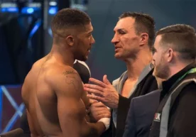 Бокс бўйича супер оғир вазн тоифасидаги собиқ жаҳон